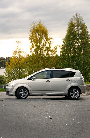 Toyota Corolla Verso 3 of 9