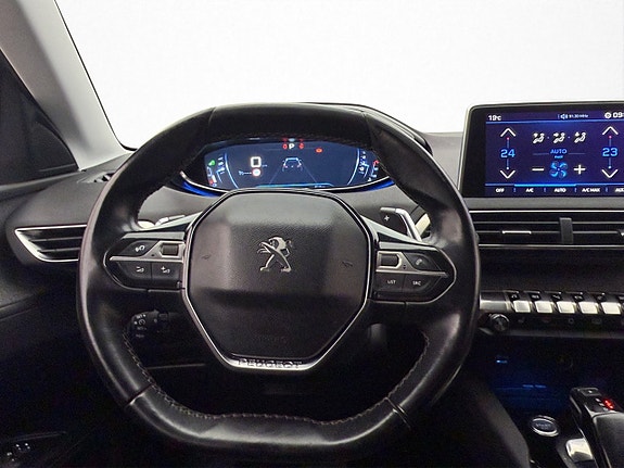 Peugeot 5008 11 of 27