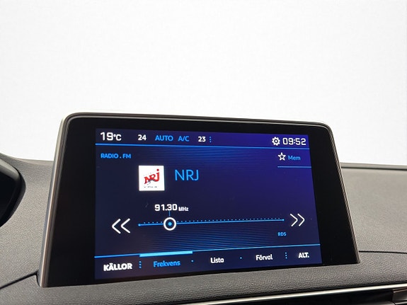Peugeot 5008 14 of 27