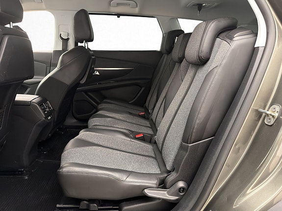 Peugeot 5008 22 of 27