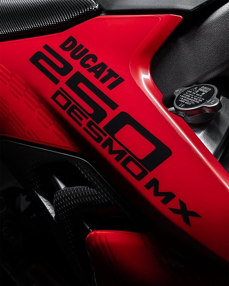 Ducati Desmo250 MX *Nyhet 2027!* 2 of 4