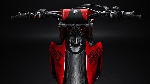 Ducati Desmo250 MX *Nyhet 2027!* 3 of 4