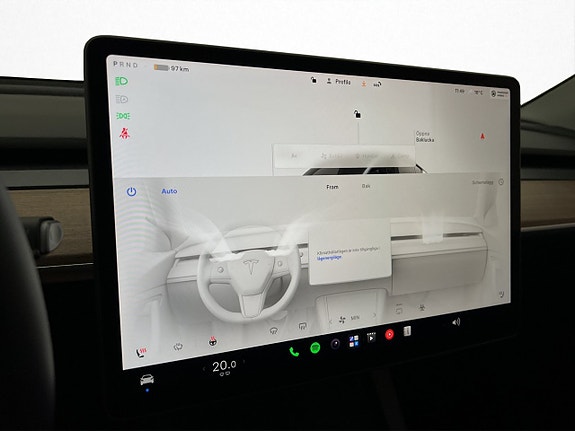 Tesla Model Y 25 of 30