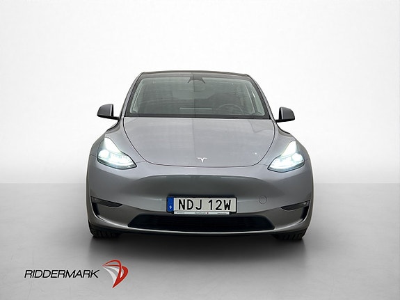 Tesla Model Y 2 of 30