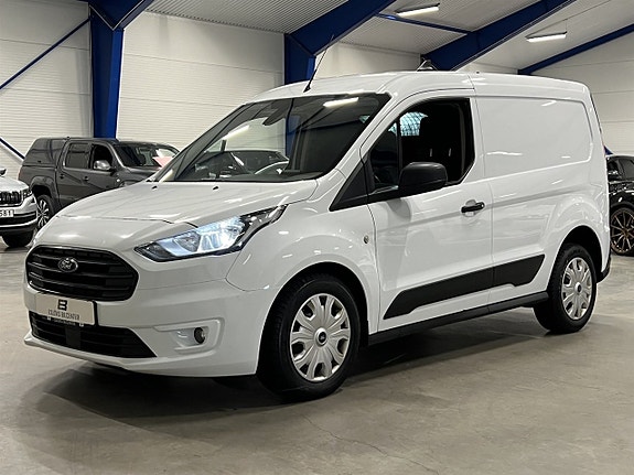 Ford Transit Connect 6 of 24