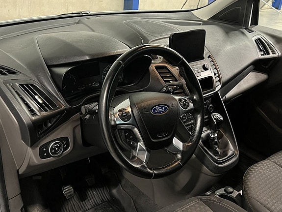 Ford Transit Connect 8 of 24