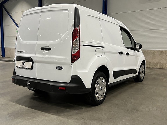Ford Transit Connect 3 of 24