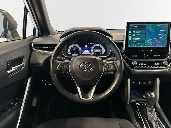 Toyota Corolla Cross 10 of 12