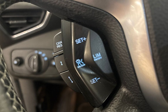 Ford Kuga 12 of 23