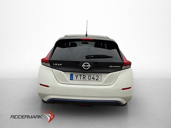 Nissan Leaf 7 of 30