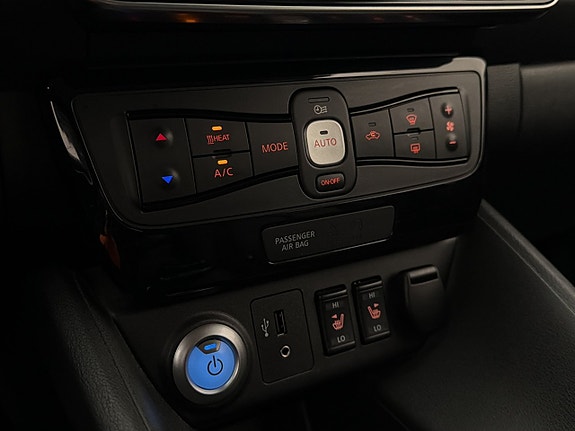 Nissan Leaf 26 of 30