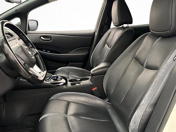 Nissan Leaf 12 of 30