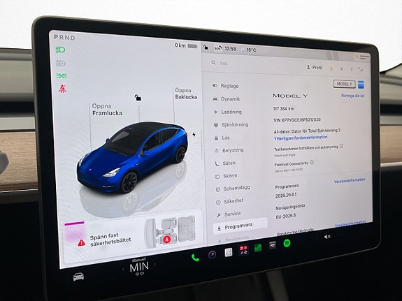 Tesla Model Y 22 of 30