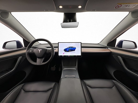Tesla Model Y 14 of 30