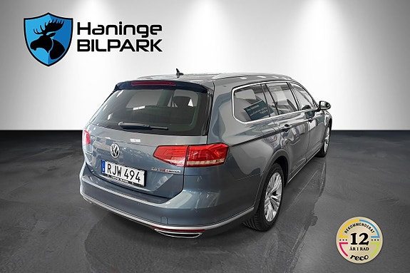 Volkswagen Passat Alltrack 6 of 18