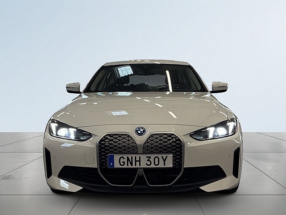 BMW i4 2 of 24