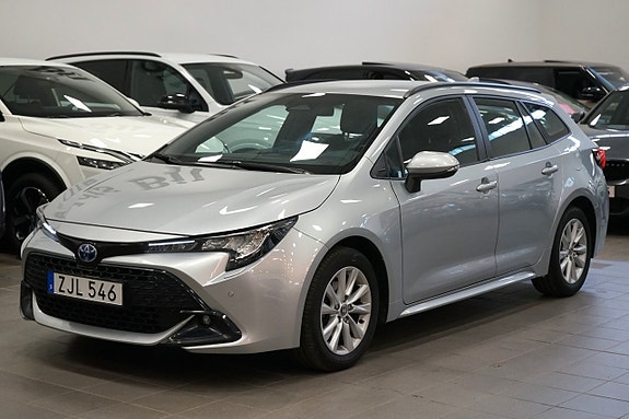 Toyota Corolla 2 of 17
