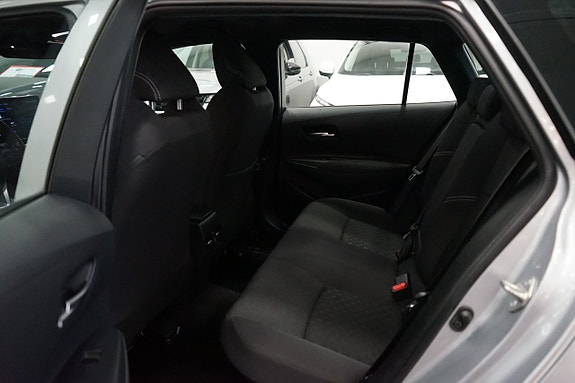 Toyota Corolla 10 of 17