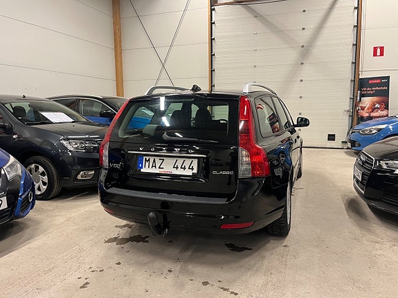 Volvo V50 4 of 18