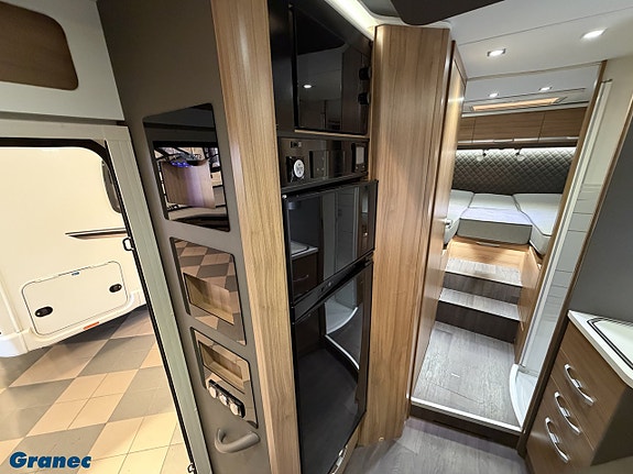 Adria Matrix 670 SL Nordkapp ALDE, AUTO, 3500kg 11 of 20