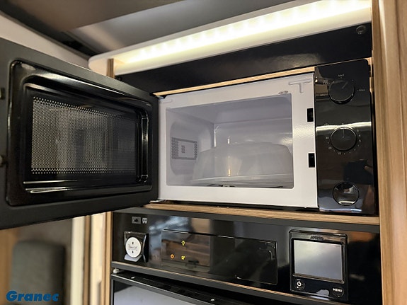 Adria Matrix 670 SL Nordkapp ALDE, AUTO, 3500kg 12 of 20