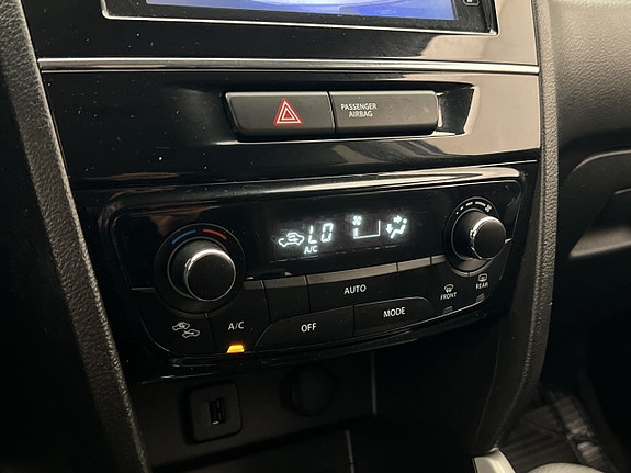 Suzuki Vitara 25 of 30