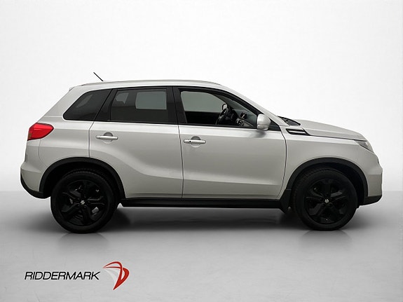 Suzuki Vitara 9 of 30