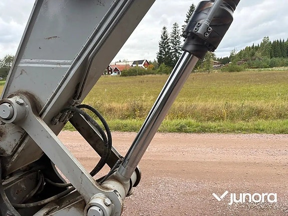 Bandgrävare SANY SY215C LC med Engcon tiltrotator 16 of 30