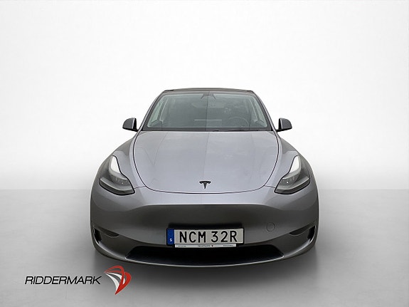 Tesla Model Y 3 of 30