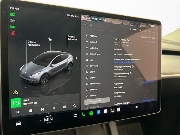 Tesla Model Y 27 of 30