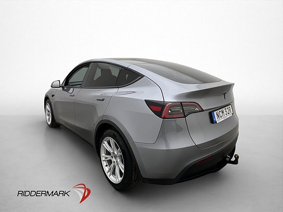 Tesla Model Y 6 of 30