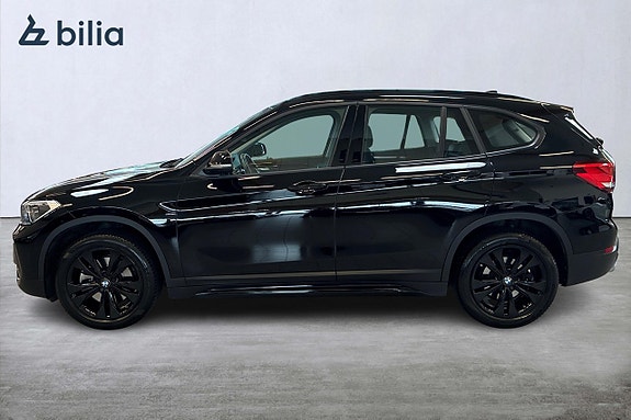 BMW X1 3 of 19