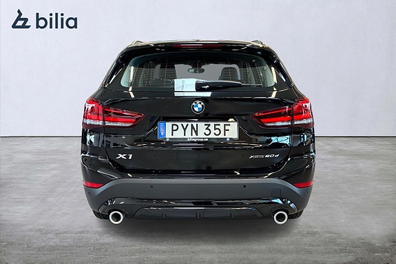 BMW X1 4 of 19