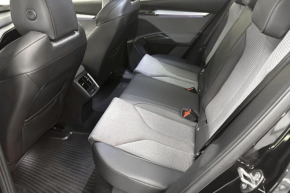 Skoda Enyaq 18 of 26