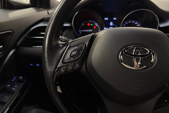 Toyota C-HR 11 of 22