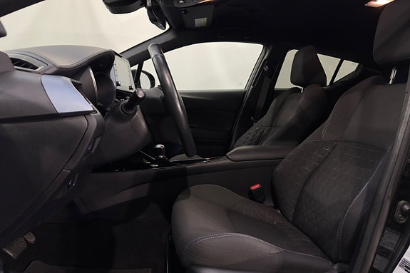 Toyota C-HR 8 of 22