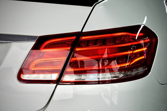 Mercedes-Benz E220 7 of 18