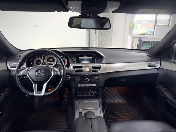 Mercedes-Benz E220 14 of 18