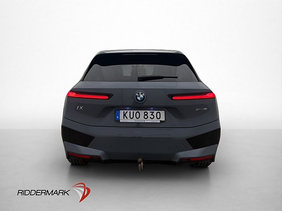 BMW iX 8 of 30