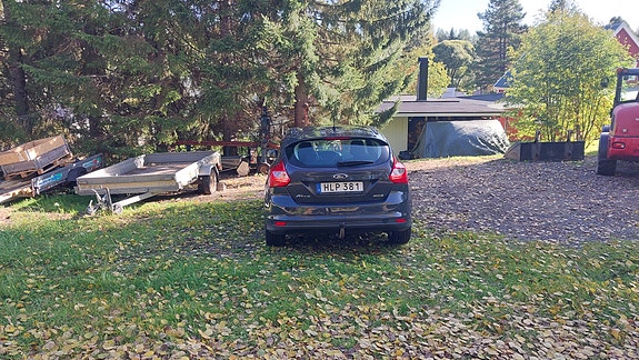 Ford Focus 2 of 7