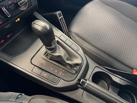 Seat Ibiza 12 of 17