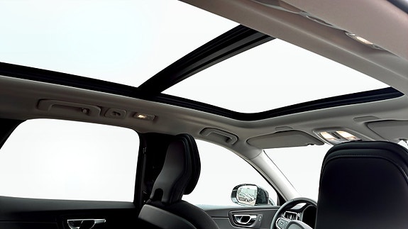 Volvo XC60 14 of 19