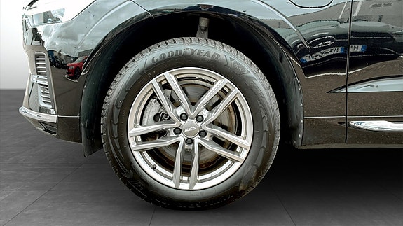 Volvo XC60 9 of 19