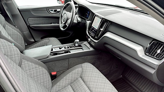 Volvo XC60 19 of 19