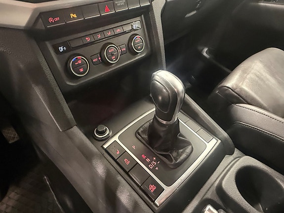 Volkswagen Amarok 12 of 19