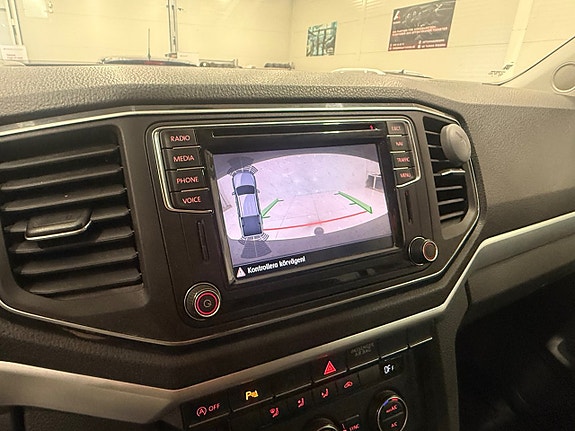 Volkswagen Amarok 10 of 19
