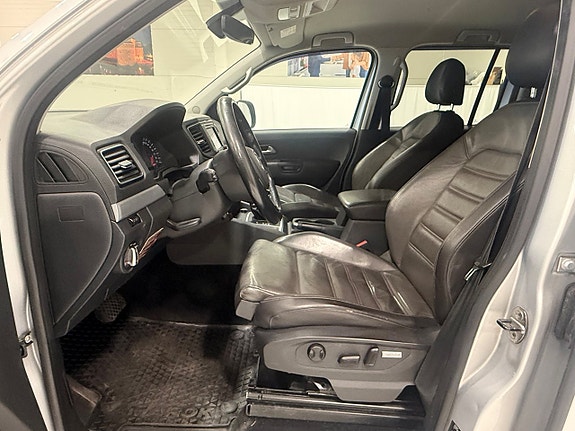 Volkswagen Amarok 6 of 19
