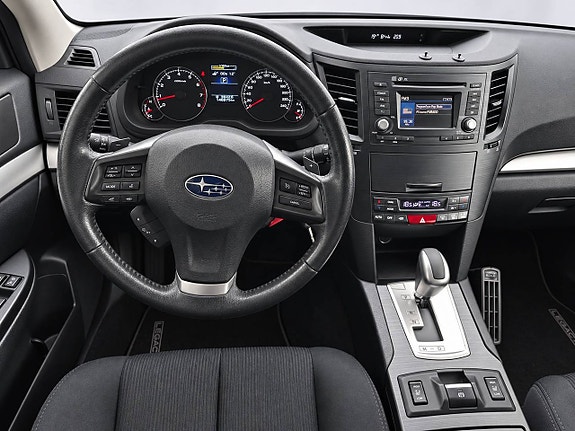 Subaru Legacy 8 of 28