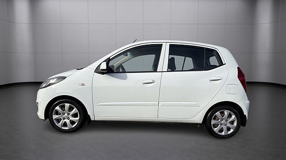 Hyundai i10 6 of 14