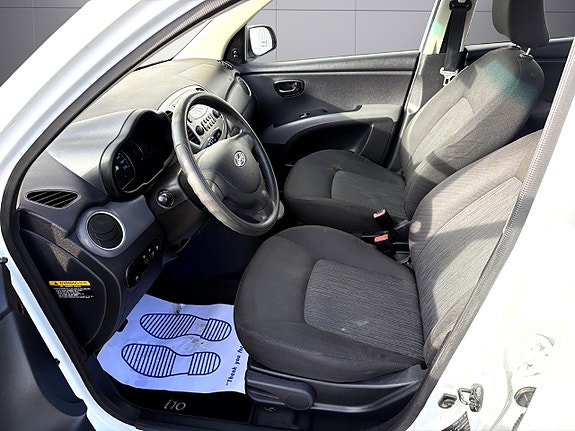 Hyundai i10 12 of 14